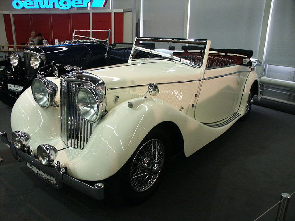 800px-Jaguar35 SS DHC 1939